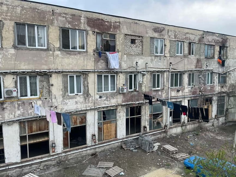 Tbilisi: Crime Stories & Hidden Tales Walking Tour - Entering One of Tbilisi’s Most Notorious Neighborhoods