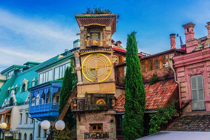 Tbilisi:Evening Walking & Talking Tour with Wine & Boat Ride - Old Town balconies and Jan Shardeni Street