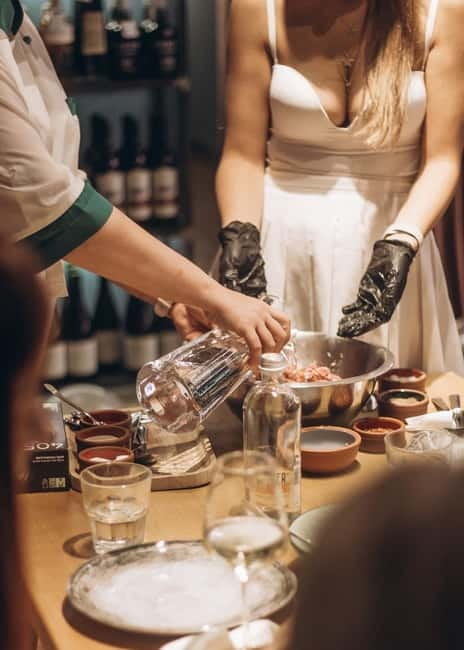 Tbilisi: Georgian Cooking Class with Khinkali and Khachapuri - Making Khinkali Without Losing the Broth