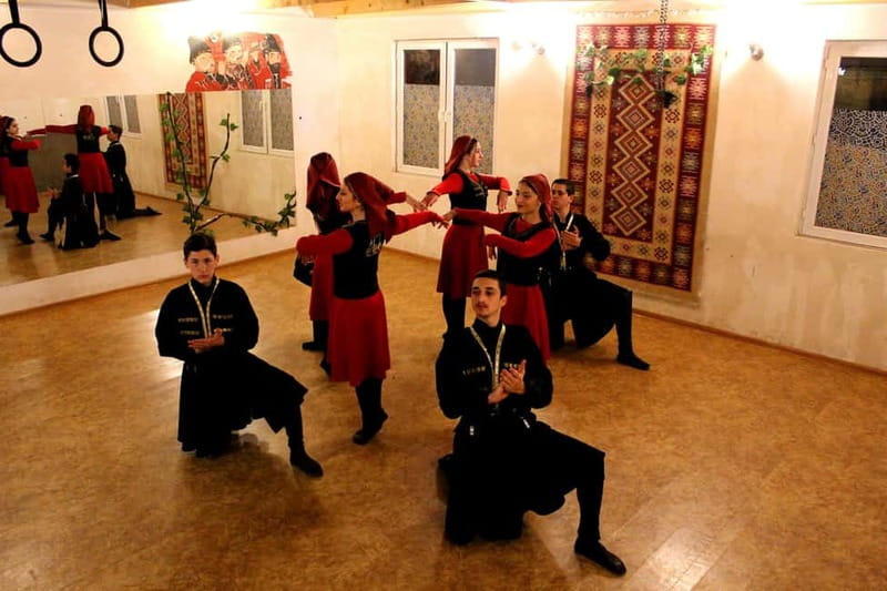 Tbilisi: Georgian Traditional Folklore Show in the city - Watching Georgian dance at close range