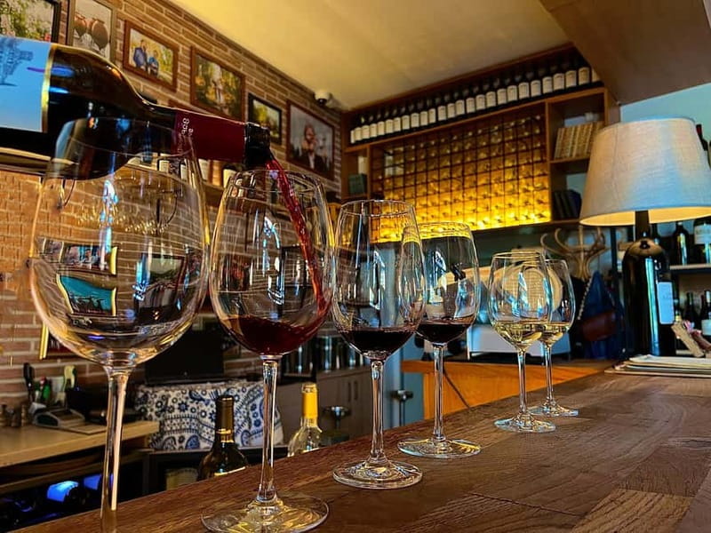 Tbilisi: Hidden Gems Walking Tour with Food & Wine Tastings - Who will enjoy this tour most?