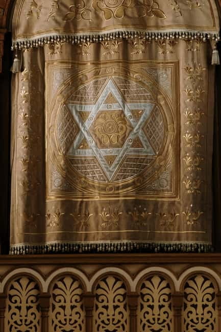 Tbilisi: Jewish Heritage Walking Tour - Booking details that matter