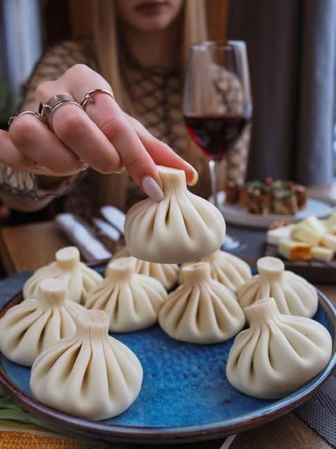 Tbilisi: Khinkali Tasting Lunch with Local Drinks and Pickup - What this experience does not try to be