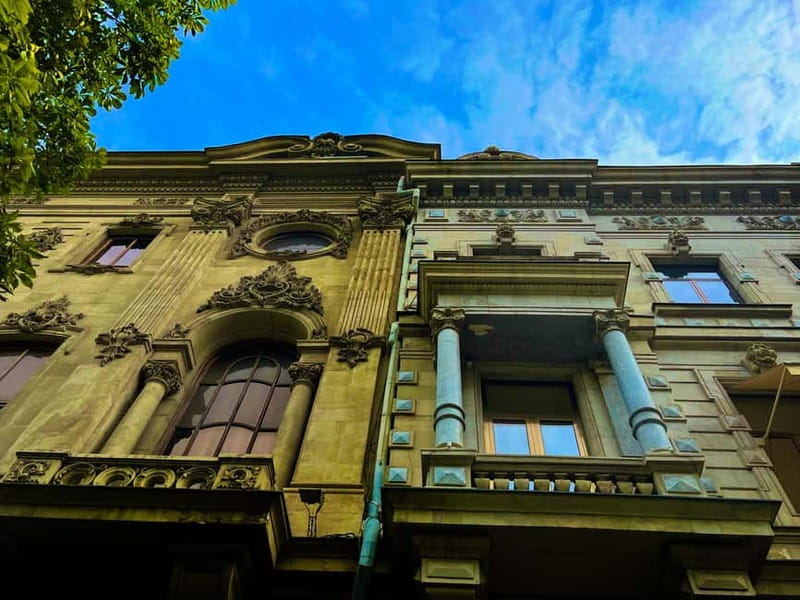 Tbilisi: Legends and Tales Walking Tour with Coffee & Sweets - Who should book this Tbilisi walk?