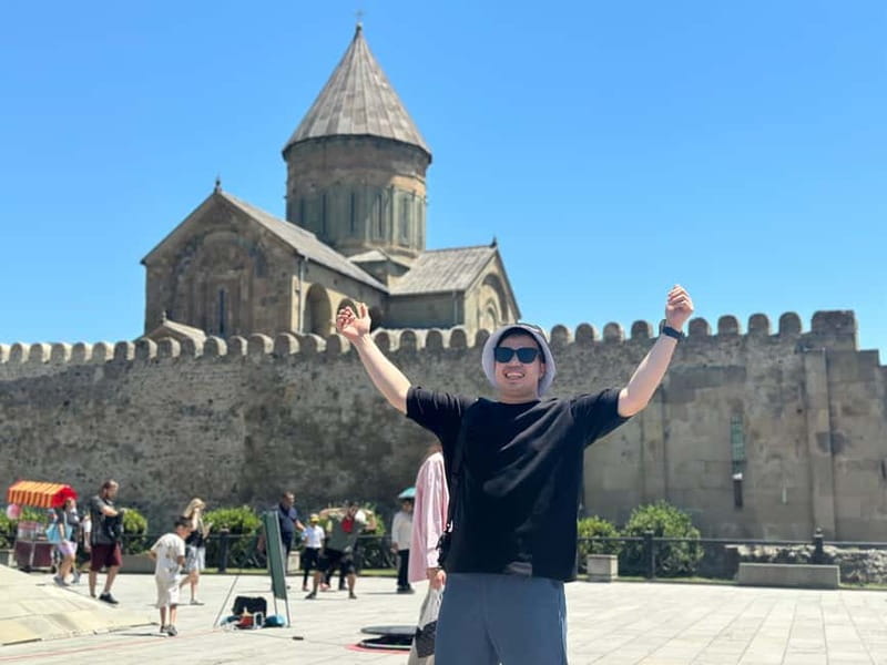 Tbilisi: Mtskheta Jvari Bazaar, Chronicles of Georgia & Wine - The Chronicles of Georgia, a bold final stop