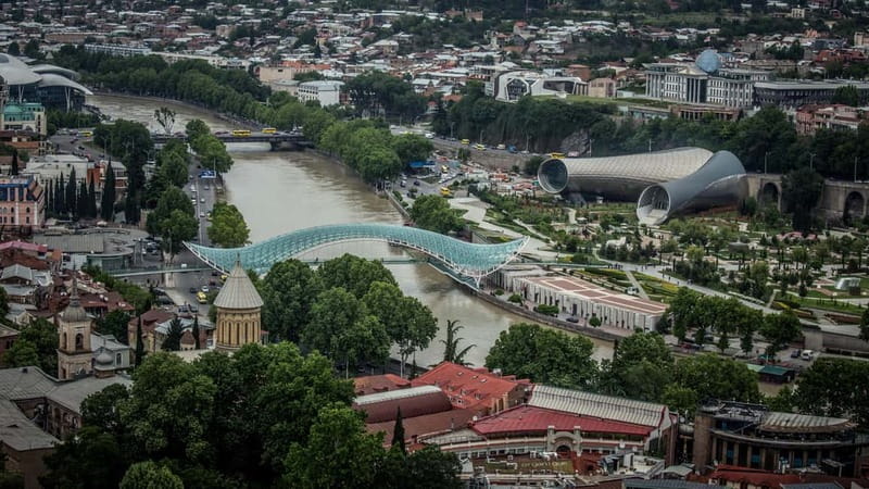 Tbilisi: Must-See Old Town Guided Walking Tour‍✨ - Mother Georgia, a symbol above the city