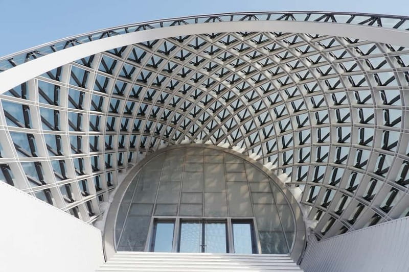 Tbilisi: Old&New City Guided Tour w/ 13 Tastings & Cable car - Riding the Tbilisi cable car to Kartlis Deda