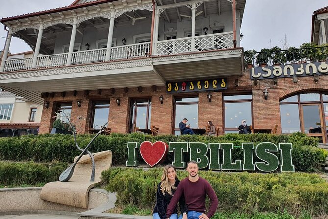 Tbilisi old town & soviet heritage - Private driver-guided Tour - Chronicles of Georgia, a dramatic stop outside the center