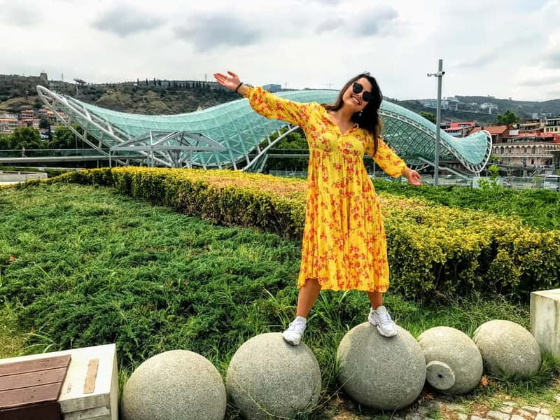 Tbilisi: Old Town Walking Tour - Must-See Attractions - Meeting at Freedom Square