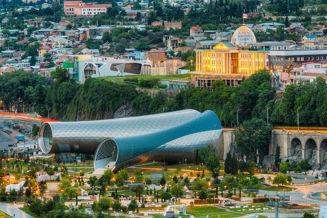 Tbilisi Private Arrival Airport Transfer - Vehicles, luggage, and group size