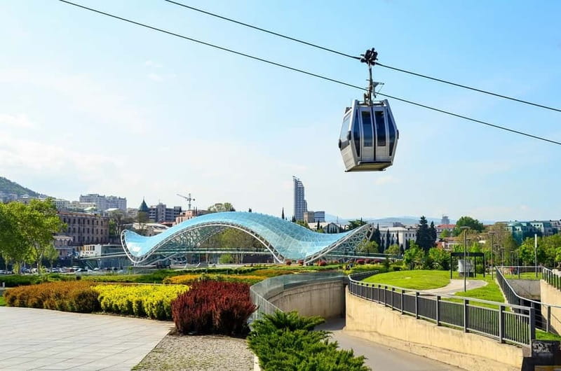Tbilisi: Private Old City Walking Tour with Wine Tasting - Taking the cable car to Mother of Georgia