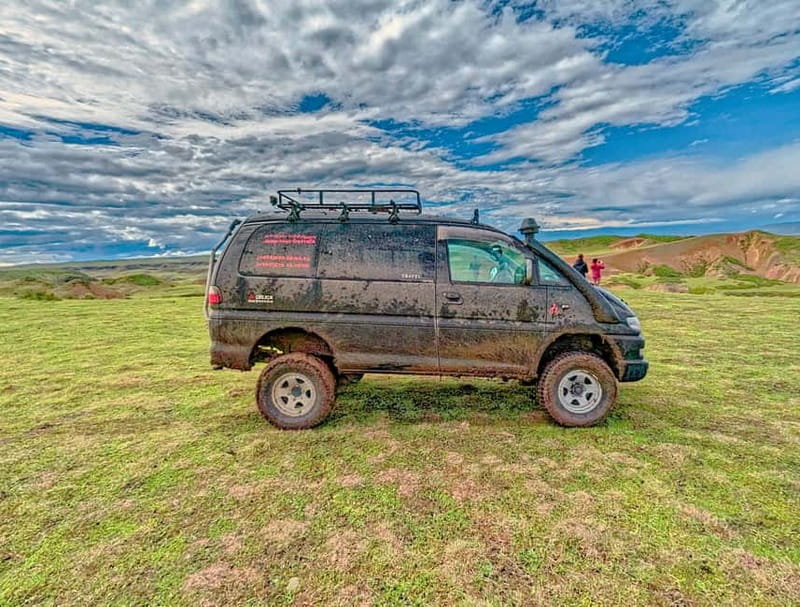Tbilisi: Real Adventure – Gareja & Rainbow Desert 4x4 + Hike - Mravaltskaro Lake and the first colored hills