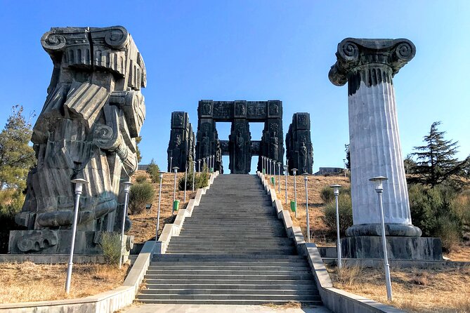 Tbilisi: Sabaduri Forest, Georgian Stonehenge & Bear Sanctuary - Why this five-hour route works