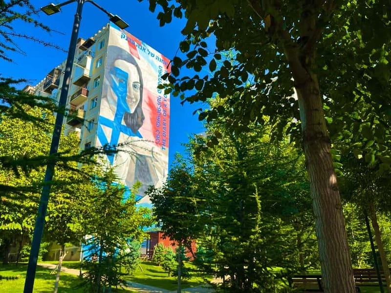 Tbilisi: Soviet Suburbs and Murals Exhibition Guided Tour - Green parks among concrete blocks