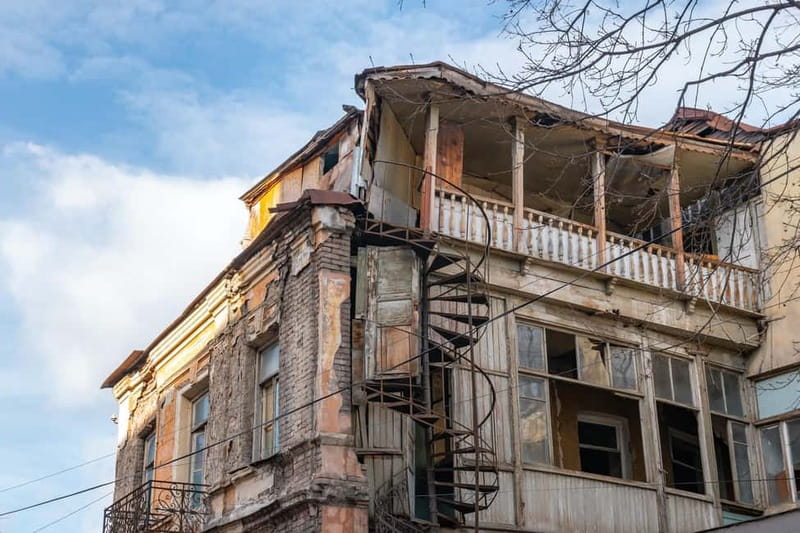 Tbilisi: Street Art & Dezerter Bazaar Tour w/ Tastings - Fabrika: a useful first stop