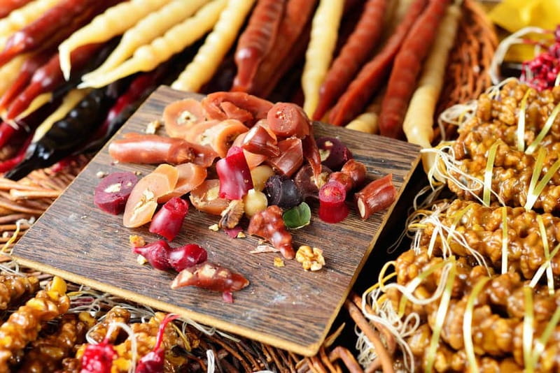 Tbilisi: Street Food & Sightseeing Tour with Local Markets - Tbilisi sights between the bites