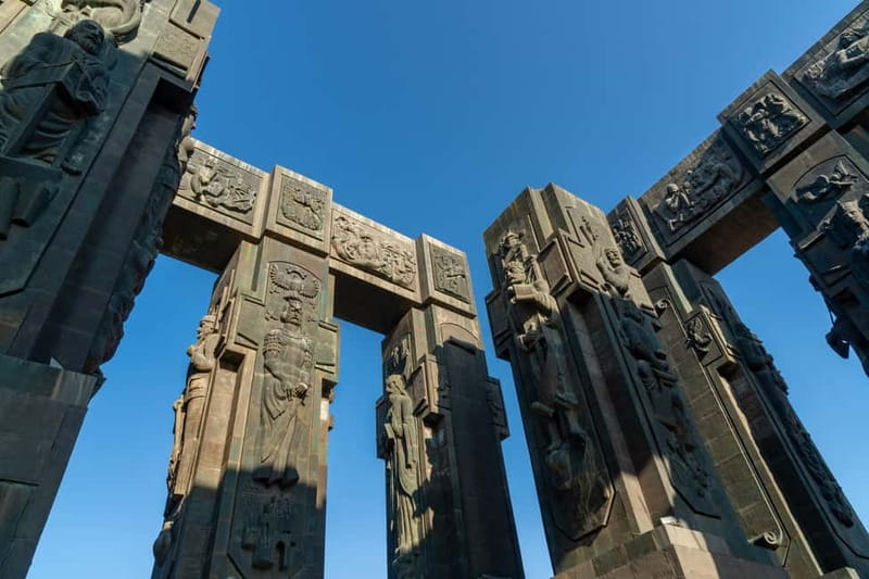 Tbilisi: The Chronicle of Georgia Express Guided Tour - Reaching the Sixteen 35-Meter Columns