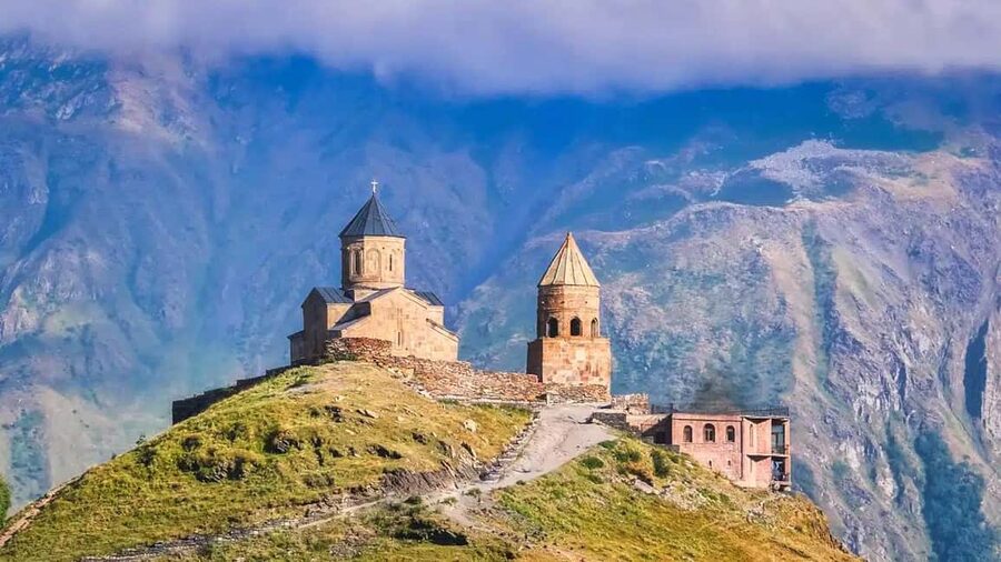 Tbilisi to Kazbegi Gudauri Ananuri Zhinvali Group GuidedTour - Ananuri Fortress: Georgia’s history in one compact stop