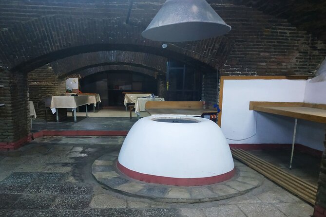Tbilisi Walking Tour with Cable Car, Wine Tasting & Bread Bite - Three churches, three very different stories