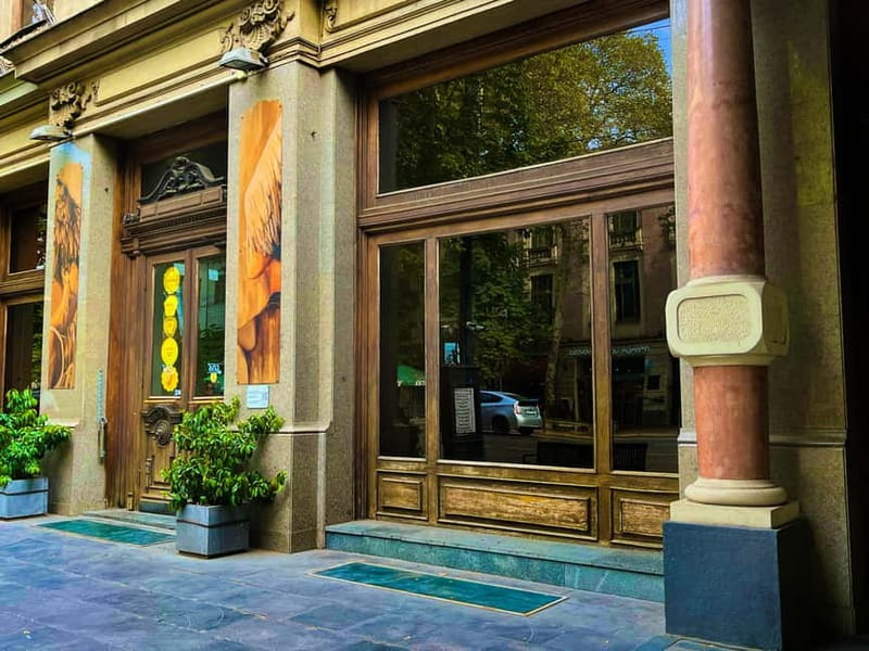 Tbilisi:Where Locals Eat, Food & Wine Guided Tour (All-incl) - Street art, old buildings, and the city between bites