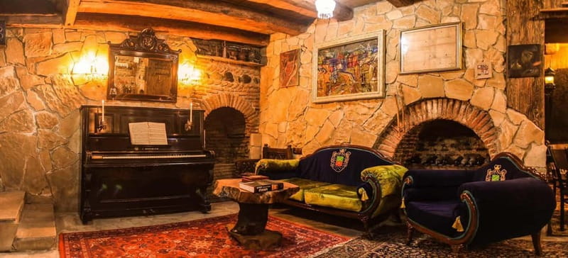 Tbilisi: Wine Tasting at Old, Historical Cellar in the City - Why Georgian winemaking is different