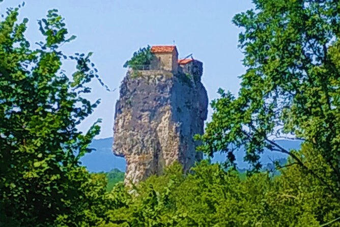 Tour to Katskhi Pillar&Chiatura from Tbilisi (Mghvimevi,Cableway, Ubisa,Tsitska) - Chiatura and the cable cars of a mining valley