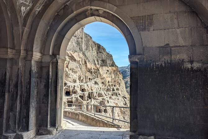 Vardzia. Lake Paravani, Khertvisi & Lomisa castle, Rabati - Why this southern Georgia day trip works