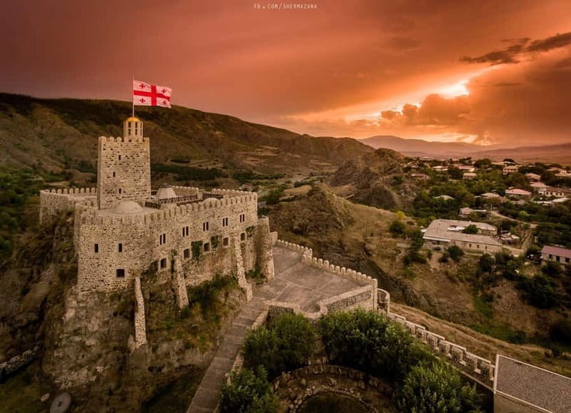 Vardzia. Lake Paravani, Khertvisi & Lomsia castle, Rabati - Khertvisi Between Two Rivers