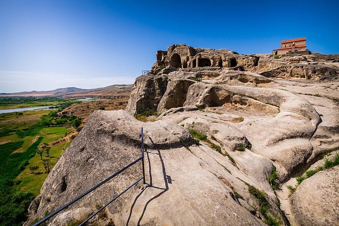 Virtual tour to Georgia - Katskhi Pillar and the western waterfalls