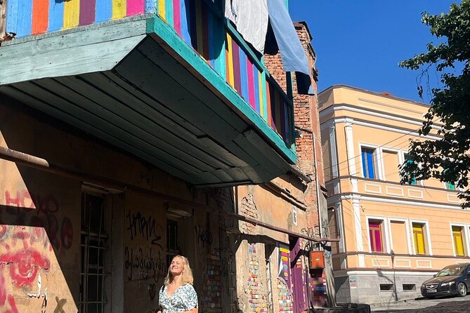 Walking City Tour in Tbilisi - Choosing the cable car or walking to Narikala